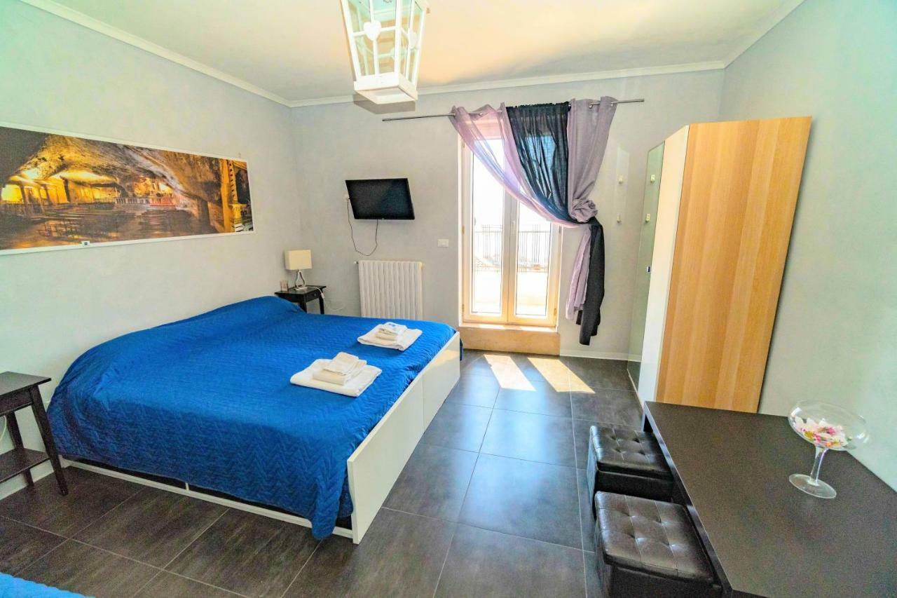 Rooms Gli Arcangeli 2 - Affitti Brevi Italia Монте-Сант'Анджело Экстерьер фото