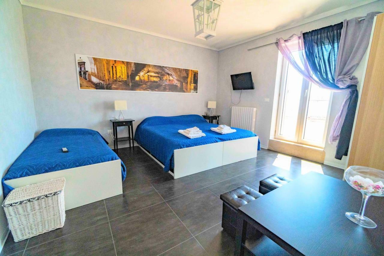 Rooms Gli Arcangeli 2 - Affitti Brevi Italia Монте-Сант'Анджело Экстерьер фото