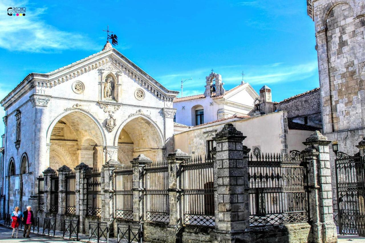 Rooms Gli Arcangeli 2 - Affitti Brevi Italia Монте-Сант'Анджело Экстерьер фото