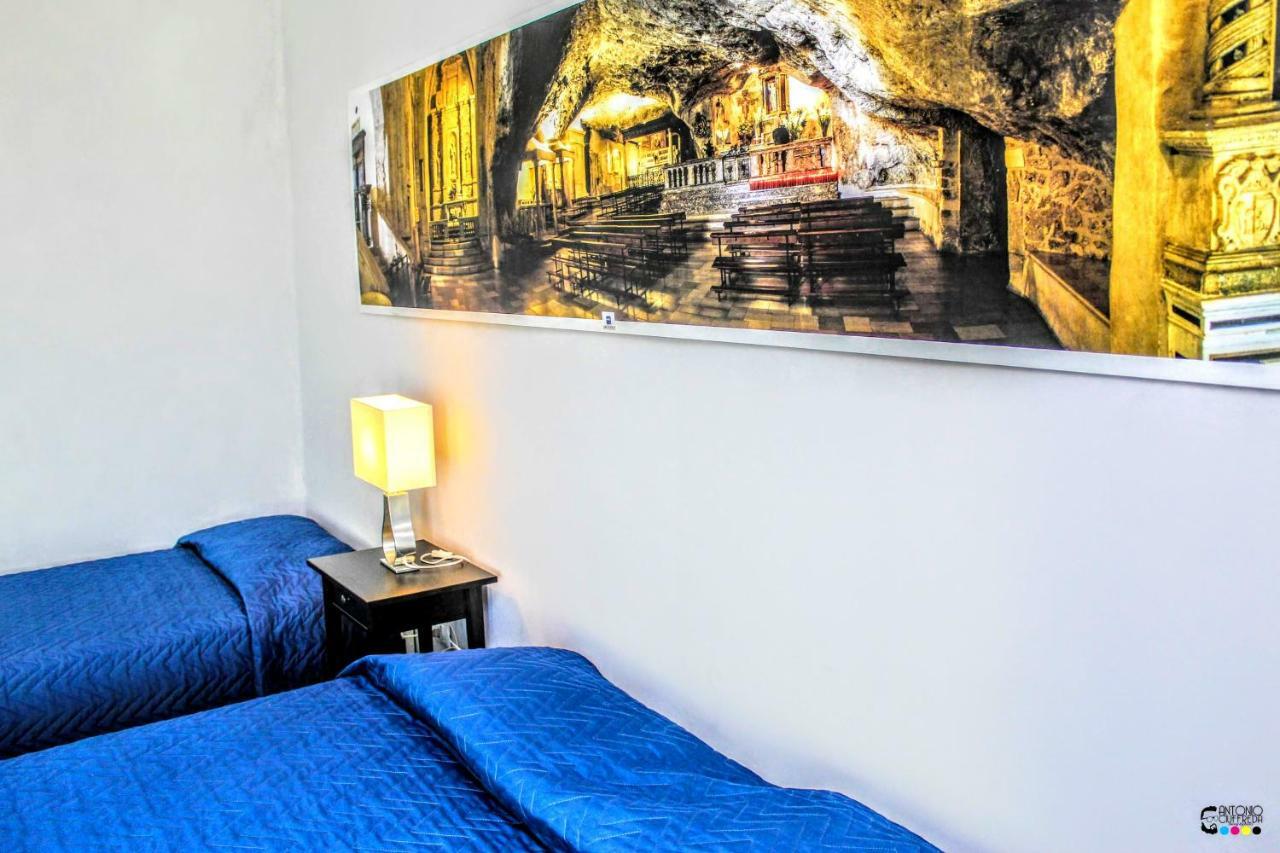 Rooms Gli Arcangeli 2 - Affitti Brevi Italia Монте-Сант'Анджело Экстерьер фото