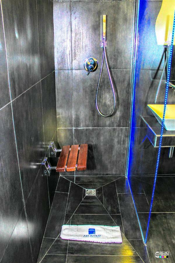 Rooms Gli Arcangeli 2 - Affitti Brevi Italia Монте-Сант'Анджело Экстерьер фото