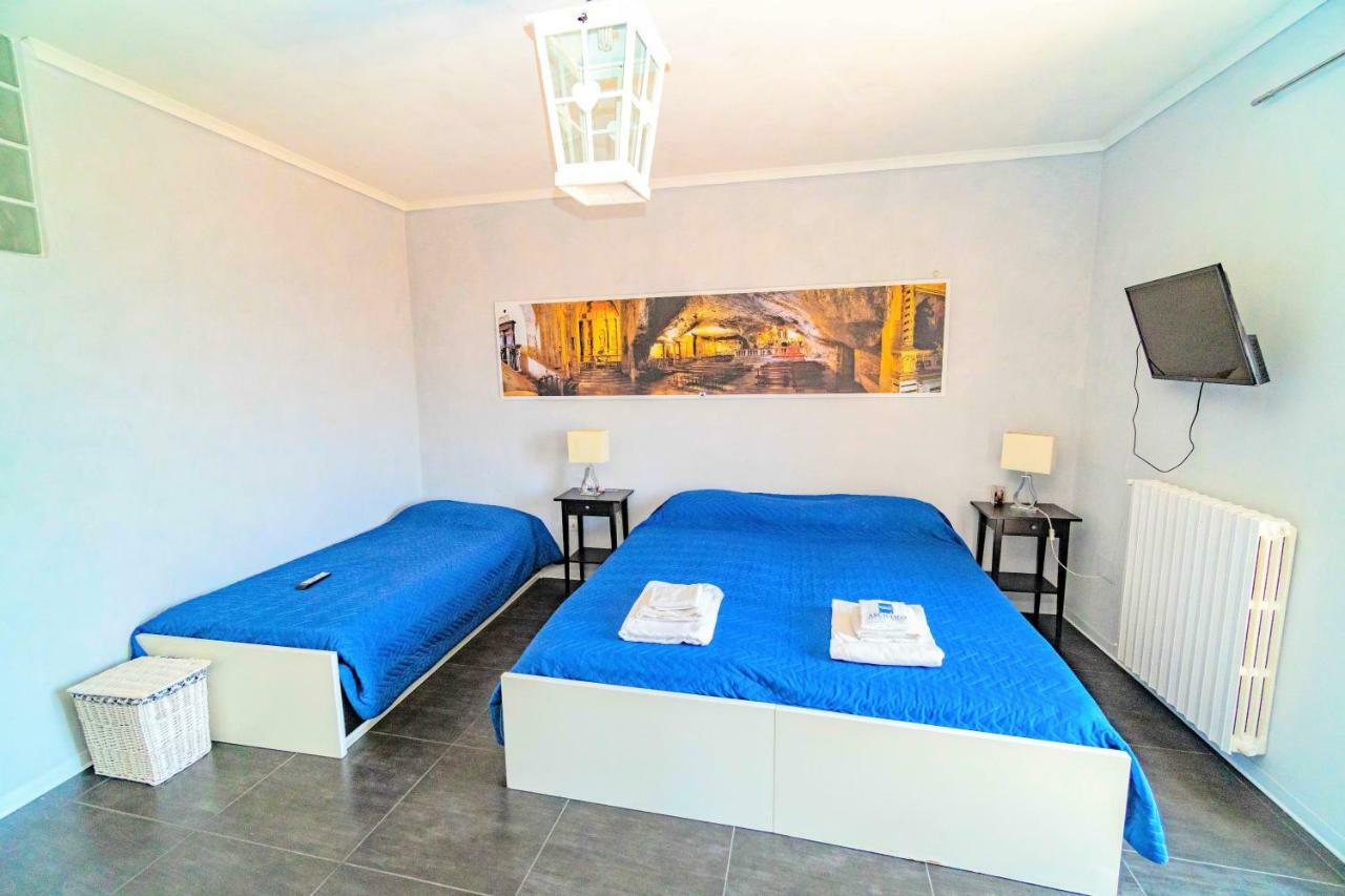 Rooms Gli Arcangeli 2 - Affitti Brevi Italia Монте-Сант'Анджело Экстерьер фото